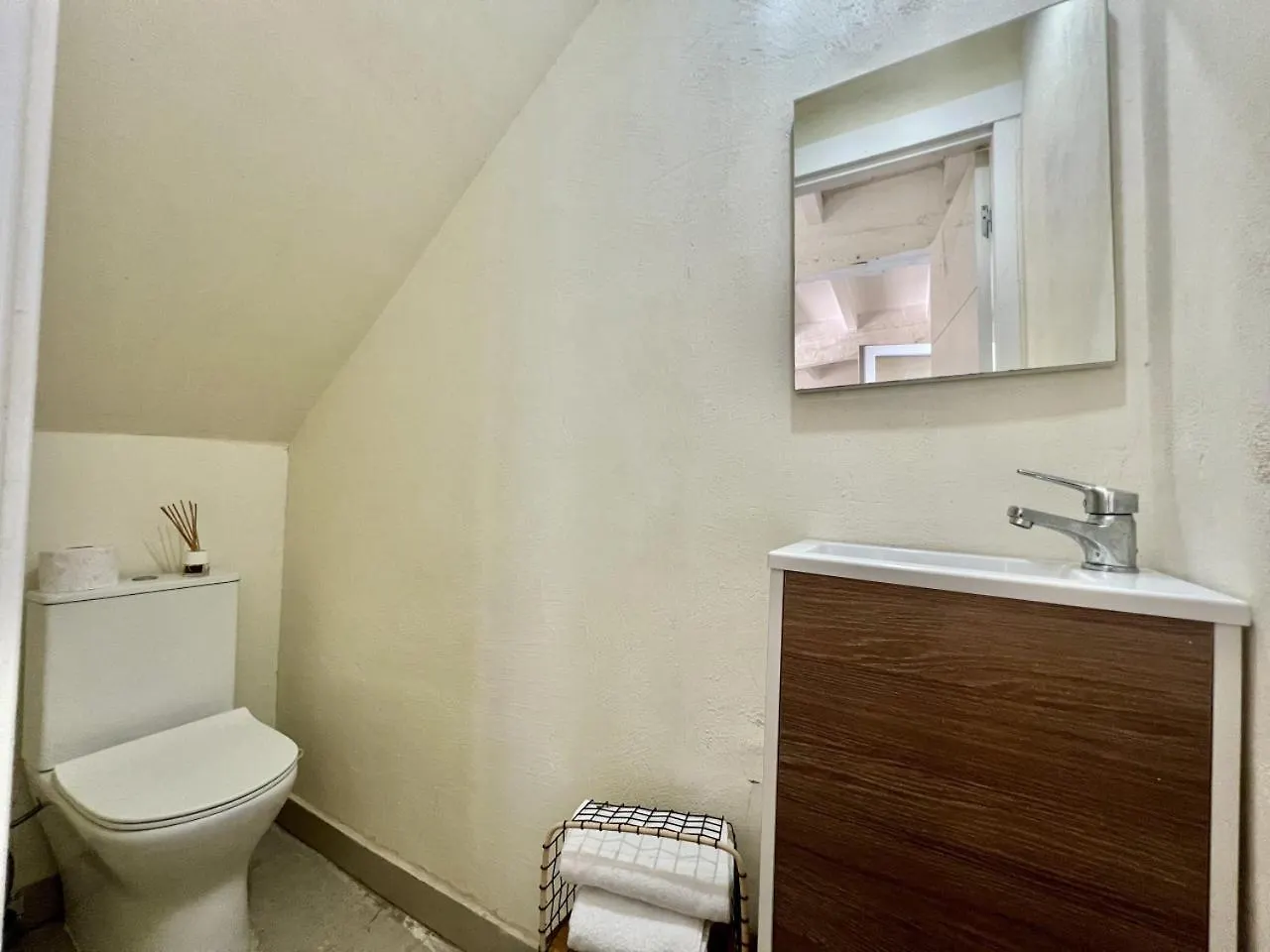 Casina Fiore - 34601 Suesa