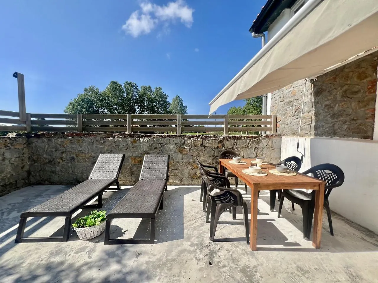 Apartment Casina Fiore - 34601 Suesa